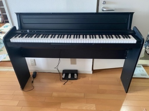 電子ピアノ