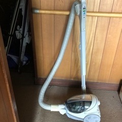 掃除機２台の画像