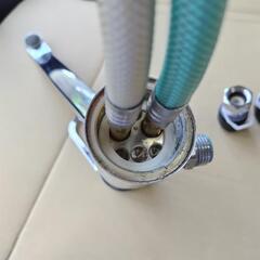 TOTO 台所用シングルレバー混合栓　水栓の画像
