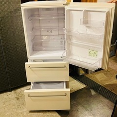 《売約済》　⭕️運搬無料サービスあり⭕️ 無印 無印良品 MUJI ノンフロン冷凍冷蔵庫 MJ-R27A-1 3ドア 270L 2018年製 深澤直人 Naoto Fukasawa デザイン バーハンドル シンプルモダン  MJ-R27A 冷蔵庫 ファミリーサイズ 同棲 2人暮らし 3ドア 大容量の画像