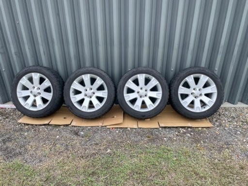 中古デリカD5純正アルミホイール、タイヤ付き