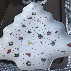 クリスマスの置物、お皿の画像