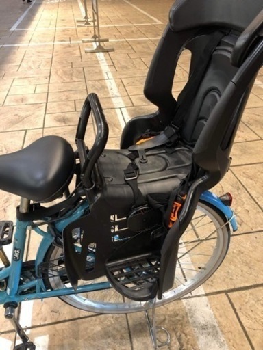 自転車　チャイルシート付き