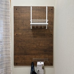 有孔ボード/パンチングボード　90×60cmの画像