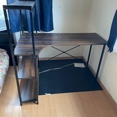 パソコンデスク