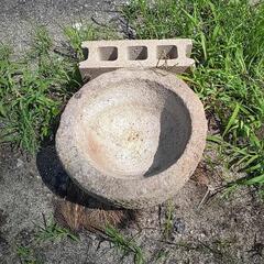 ❗臼型、天然石、苔つくばいの画像