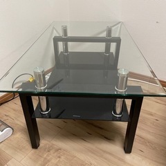 【無料で手に入る条件あり】ガラスローテーブルの画像