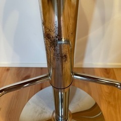 昇降式カウンターチェアの画像