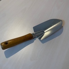 園芸用品 スコップ じょうろの画像