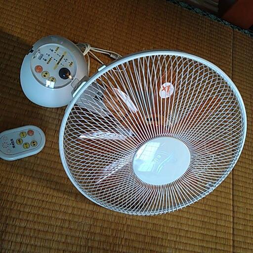 壁掛け扇風機