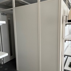 ほぼ新品パーテーション