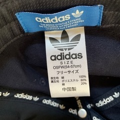adidas キャップの画像