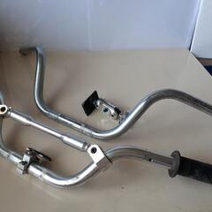 バイクハンドルとハンドル周り部品の画像