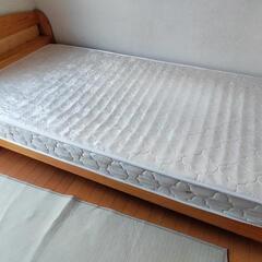 シングルベッド