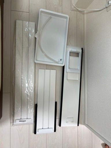 【ほぼ新品】アイリスオーヤマ ポータブルクーラー（冷風・温風・除湿・送風）