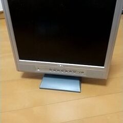 液晶モニター