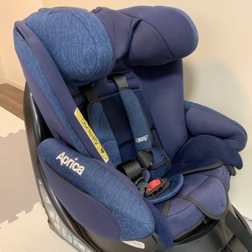 アップリカ　チャイルドシート　フラディア　グロウ　ISOFIX