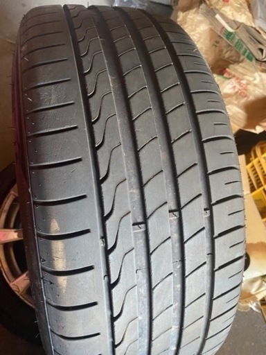 中古タイヤ(ミネルバ19インチ)