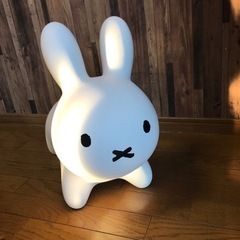 ブルーナボンボンミッフィー乗り物