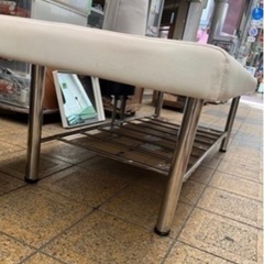 マッサージベッド　革張り　無料　0円の画像