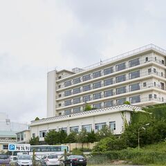 白浜の温泉旅館ホテルのフロント【朝の早番】