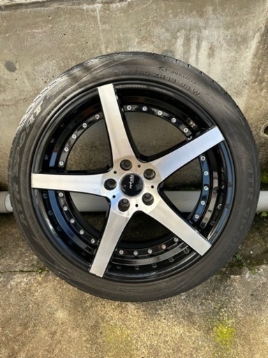 19インチホイール 245/40r19 8.5j pcd114.3 オフセット＋45 4本セットタイヤ付き 1本タイヤおまけ