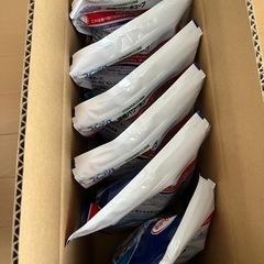 【未使用】食洗機用洗剤　フィニッシュ パワーキューブ L　100個入×6 おまけ付きの画像