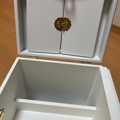 化粧ボックスの画像