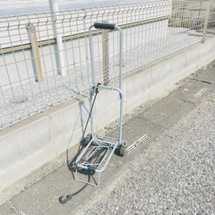 【中古】キャリーカート 台車 シルバー 銀 運搬 荷物 折りたたみ