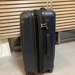 グリフィンランド　キャリーケース　スーツケースの画像