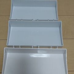 ダイソー　パンチングボード用　収納棚　３セット
