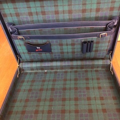 WHITE HORSEアタッシュケースの画像