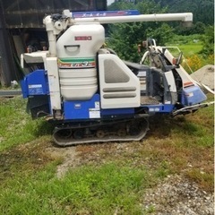 イセキ　コンバイン　3条狩りの画像