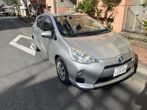 車のパーツ TOYOTA   AQUA silver