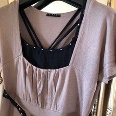 新品❣️ラインの綺麗なワンピースの画像