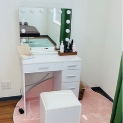 女優ドレッサー(LEDライト付き‼️) 定価¥29900→¥20000【値引き交渉受付】