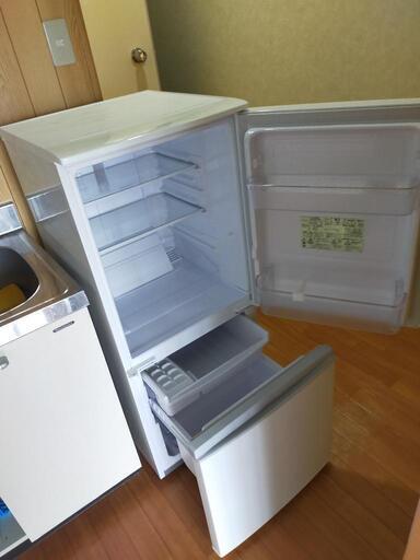 シャープ　ノンフロン冷凍冷蔵庫　1人用