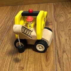 木製　車のおもちゃ3点