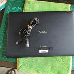 NEC Lavie Tab E TE510/S1L の画像