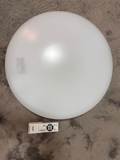 東芝　LEDライト　ほぼ未使用　定価1万円