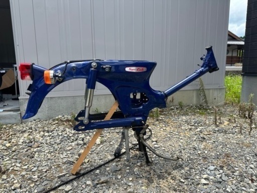 スーパーカブ50 FI フレーム その他パーツセット 書類あり