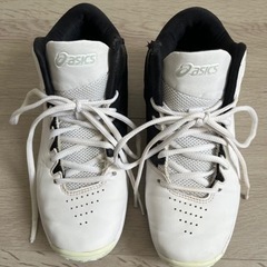 バスケットシューズ　アシックス　23cmの画像