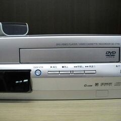 東芝 TOSHIBA SD-V700 DVDコンパチ VHS リモコン付き VTR一体型DVDビデオプレーヤー 2006年製 苫小牧西店の画像