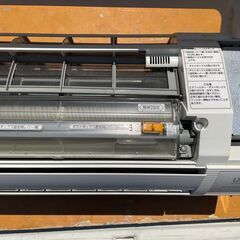 お掃除 エアコン 東芝 RAS-221UR (W) 2010年製 2.2kWの画像