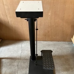 ダングマン　フットプレス機台
