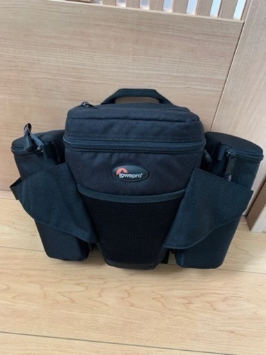 Lowepro ロープロ カメラバッグ