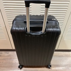 キャリーケース(飛行機預け入れ、最大サイズ)の画像