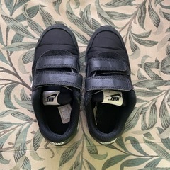 【値下げ】NIKEスニーカー　17センチ