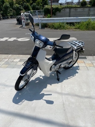 2016年式　ホンダ スーパーカブ110 JA10 整備済み 乗って帰れます。 とても綺麗、ダークブルー