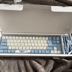 ゲーミングキーボード　定価2万円ほど